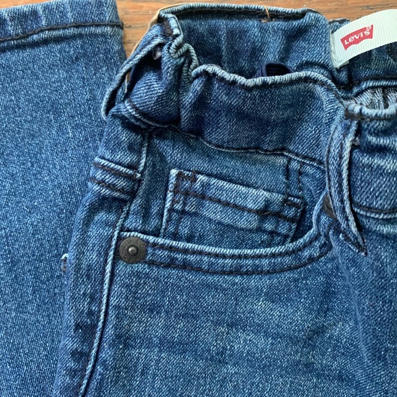 Jeans - Picture 6 of 9